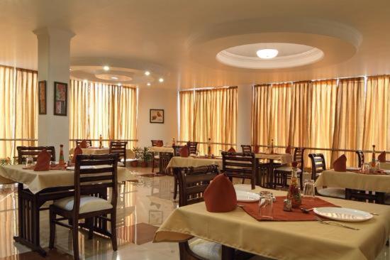 Отель Polo Regency Sundarnagar Экстерьер фото